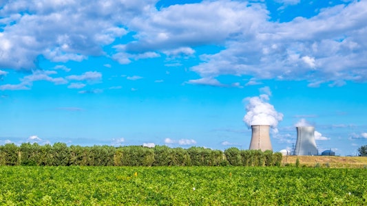 Placeholder for Koeltoren kernenergie in landschap