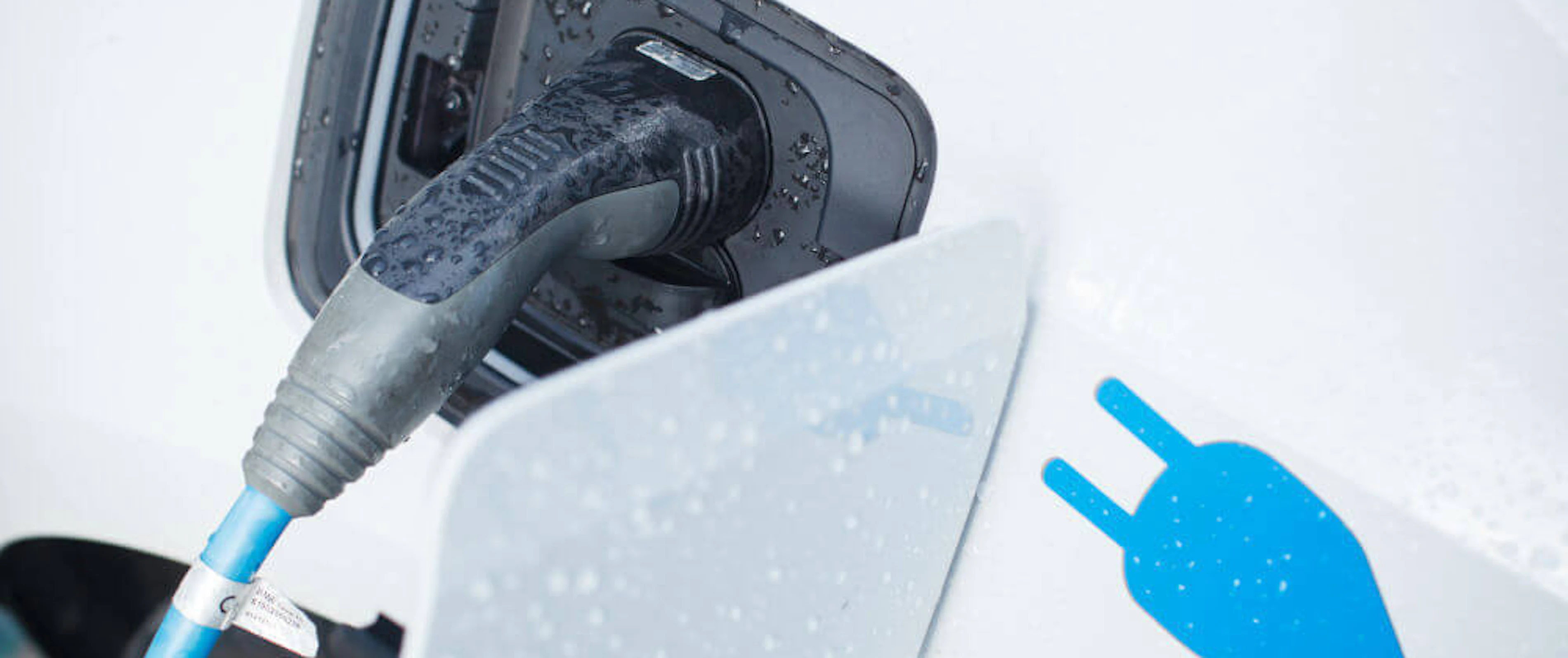 Electrische auto wordt geladen