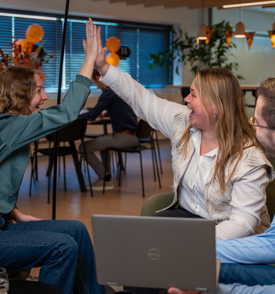 Placeholder for Amber noortje paul highfive