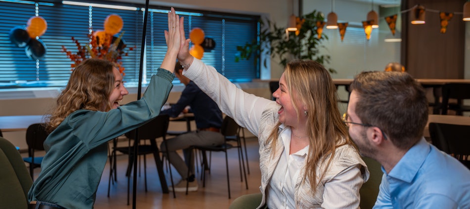 Placeholder for Amber noortje paul highfive